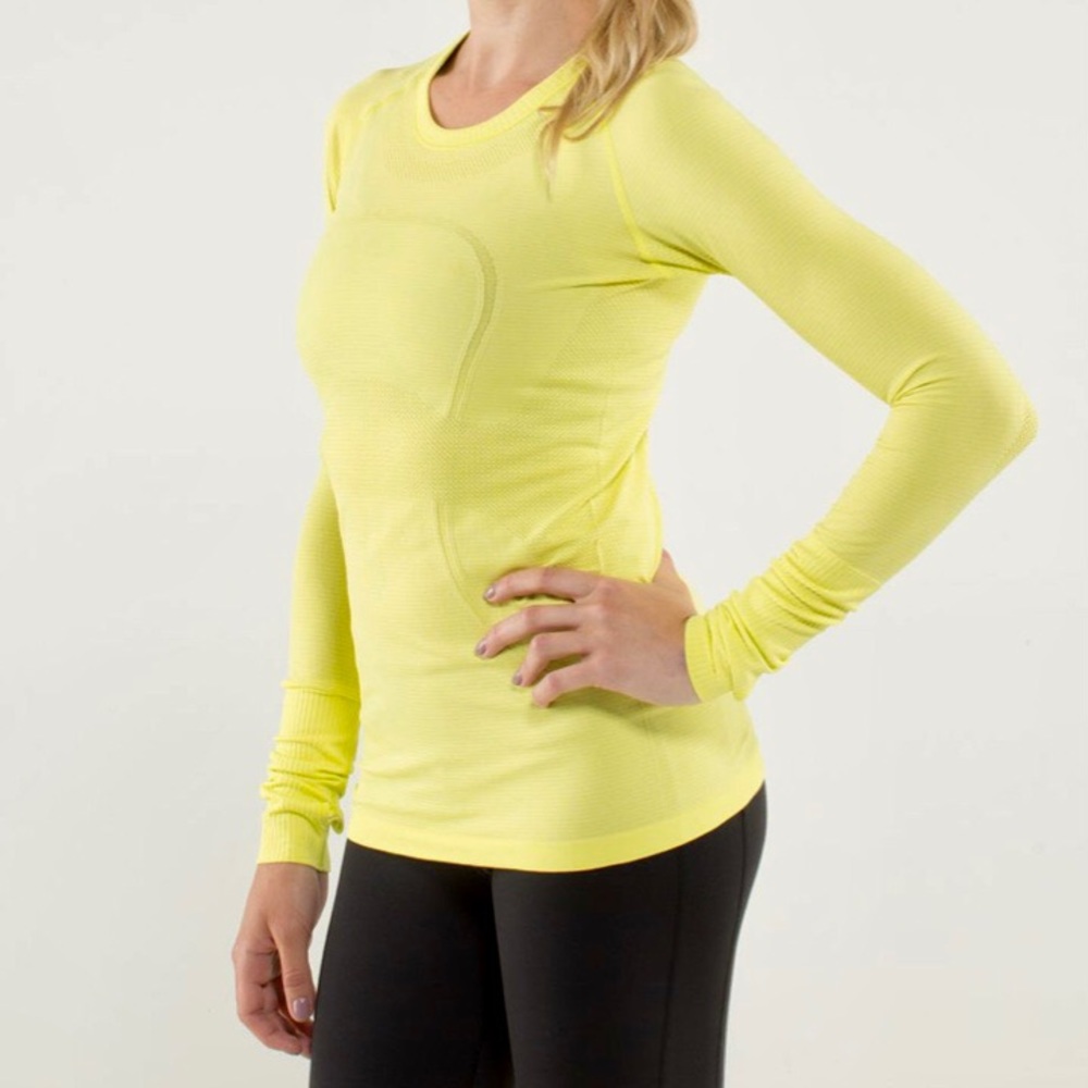 Lululemon Run Swiftly Tech Long Sleeve size 6 . Heathered Split Pea